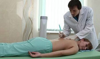 bloqueo para la osteocondrosis de la columna cervical