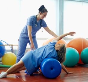 Ejercicio terapéutico para la osteocondrosis.